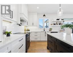 28 HAZELWOOD PASSAGE - 17