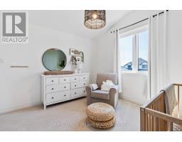 28 HAZELWOOD PASSAGE - 30