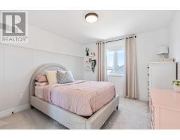 28 HAZELWOOD PASSAGE - 31