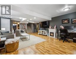 48 BOW STREET - 33