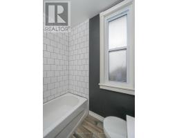 453 QUEBEC STREET - 16