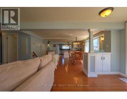 16 HURON AVENUE - 18