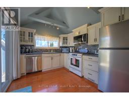 16 HURON AVENUE - 24