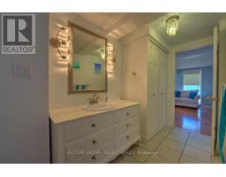 16 HURON AVENUE - 28
