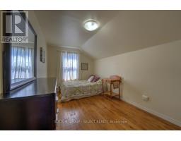 16 HURON AVENUE - 32