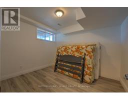16 HURON AVENUE - 38