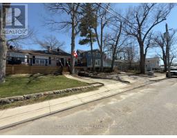 16 HURON AVENUE - 7