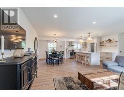 1488 ROLAND CRESCENT - 10