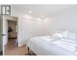 1488 ROLAND CRESCENT - 19