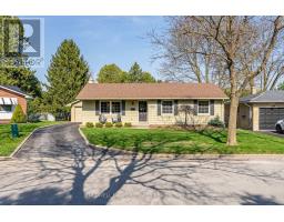 1488 ROLAND CRESCENT - 2