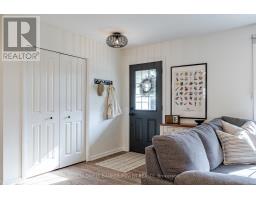 1488 ROLAND CRESCENT - 6