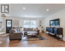 1488 ROLAND CRESCENT - 9