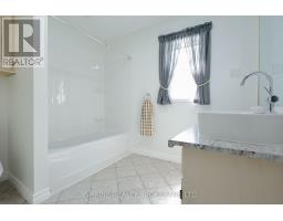 853 QUEENS AVENUE - 17