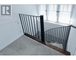 853 QUEENS AVENUE - 32