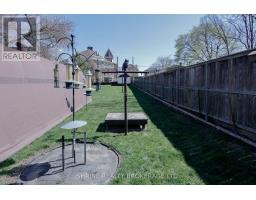 853 QUEENS AVENUE - 44