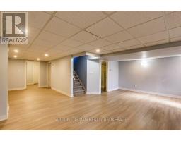 811 SOUTH WENIGE DRIVE - 19
