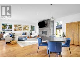 2438 RED THORNE CRESCENT - 11
