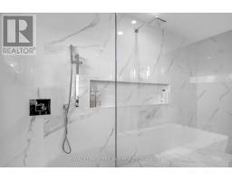 2438 RED THORNE CRESCENT - 26