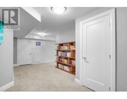 2438 RED THORNE CRESCENT - 32