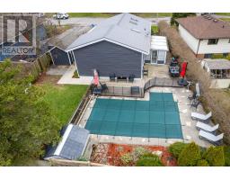 91 METCALFE CRESCENT - 3