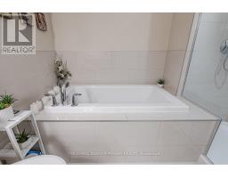 309 - 260 VILLAGEWALK BOULEVARD - 25