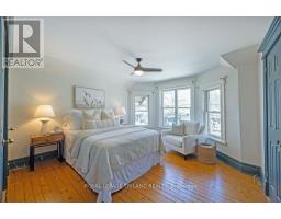 481 DUFFERIN AVENUE - 25