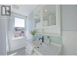 481 DUFFERIN AVENUE - 28
