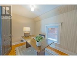 481 DUFFERIN AVENUE - 33