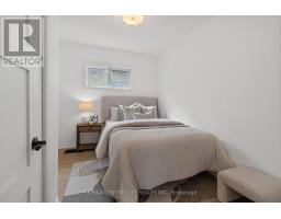 37 PEGLER STREET - 23