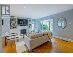 1056 THE PARKWAY - 8