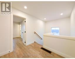 8 - 235 KENNINGTON WAY - 31