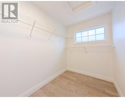 8 - 235 KENNINGTON WAY - 36