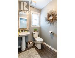 49 - 70 TANOAK DRIVE - 15