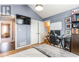 49 - 70 TANOAK DRIVE - 24