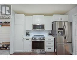18 PENHALE AVENUE - 13