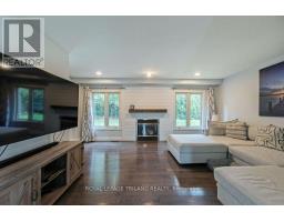 18 PENHALE AVENUE - 21