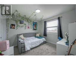 18 PENHALE AVENUE - 30