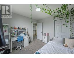 18 PENHALE AVENUE - 31