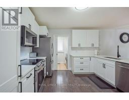 18 PENHALE AVENUE - 8
