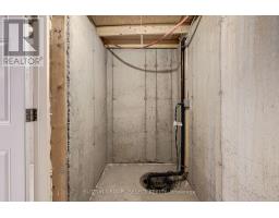 3314 STRAWBERRY WALK - 39