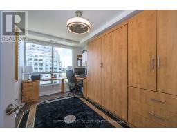 810 - 240 VILLAGEWALK BOULEVARD - 18