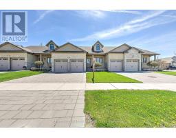 1680 BAYSWATER CRESCENT - 1