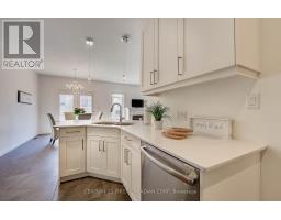 1680 BAYSWATER CRESCENT - 23