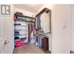 1680 BAYSWATER CRESCENT - 30
