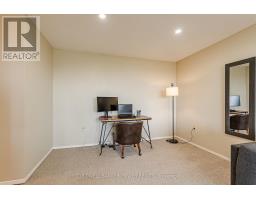 511 - 600 GRENFELL DRIVE - 13