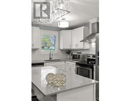 251 HIGHVIEW CRESCENT - 11