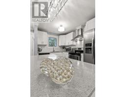 251 HIGHVIEW CRESCENT - 12