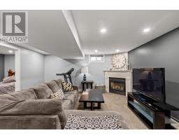 251 HIGHVIEW CRESCENT - 31