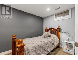 251 HIGHVIEW CRESCENT - 33