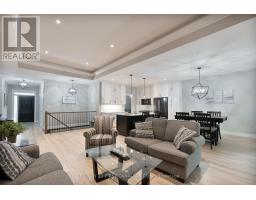 52 KEMP CRESCENT N - 10